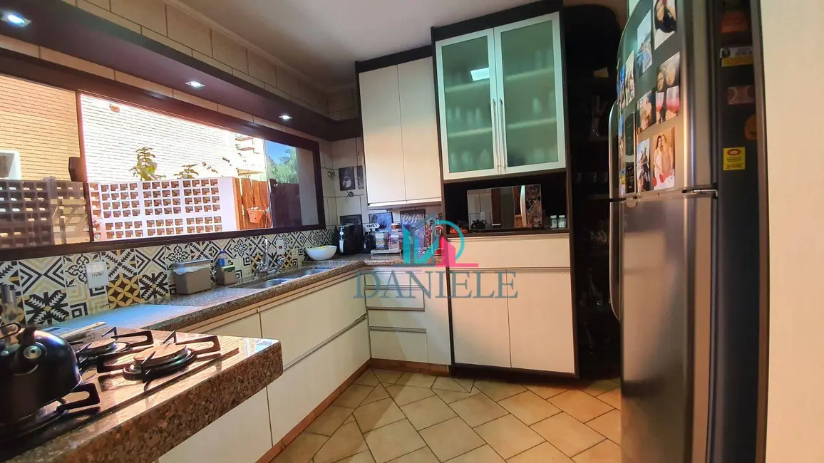 Casa de Condomínio com 3 quartos à venda, 552m2 em Jardim Zavanella, Araraquara - SP - imagem 8 Foto 8 de Casa de Condomínio com 3 quartos à venda, 552m2 em Jardim Zavanella, Araraquara - SP