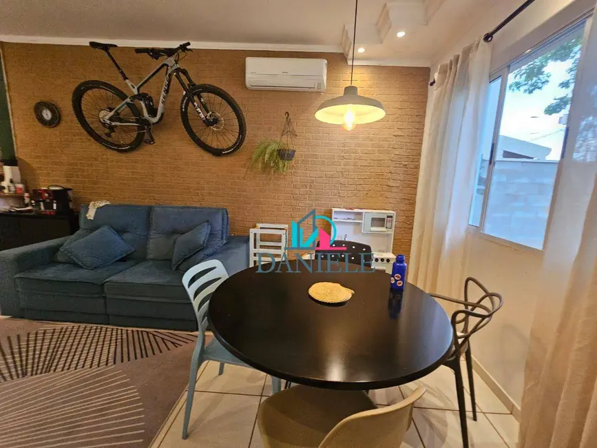 Casa de Condomínio com 3 quartos à venda, 265m2 em Jardim Maria Luiza IV, Araraquara - SP - imagem 5 Foto 5 de Casa de Condomínio com 3 quartos à venda, 265m2 em Jardim Maria Luiza IV, Araraquara - SP