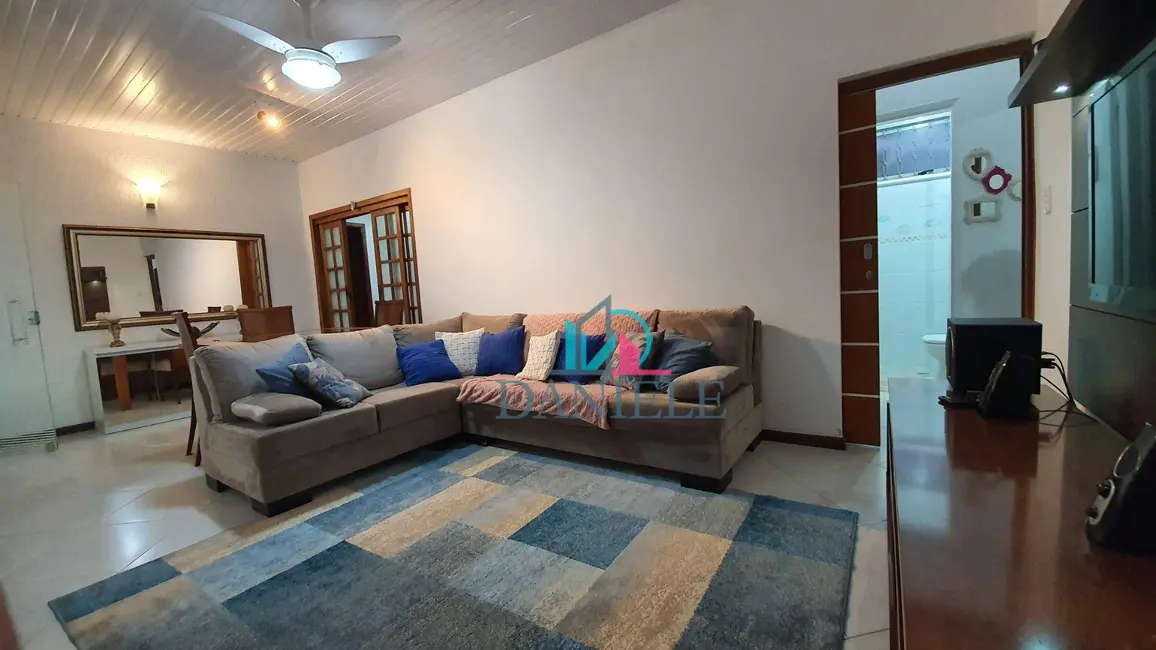 Foto 1 de Casa com 3 quartos à venda, 250m2 em Centro, Araraquara - SP