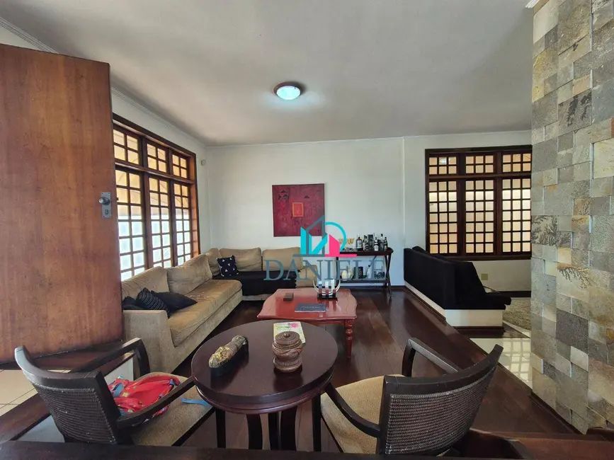 Casa com 3 quartos à venda, 300m2 em Jardim Primor, Araraquara - SP - imagem 7 Foto 7 de Casa com 3 quartos à venda, 300m2 em Jardim Primor, Araraquara - SP