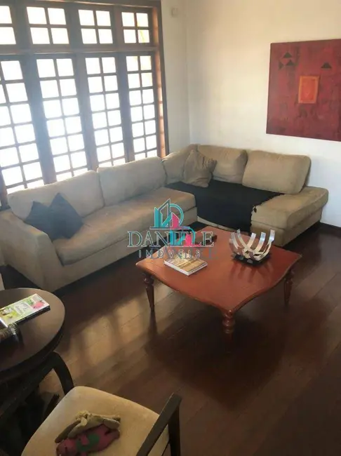 Foto 2 de Casa com 3 quartos à venda, 300m2 em Jardim Primor, Araraquara - SP