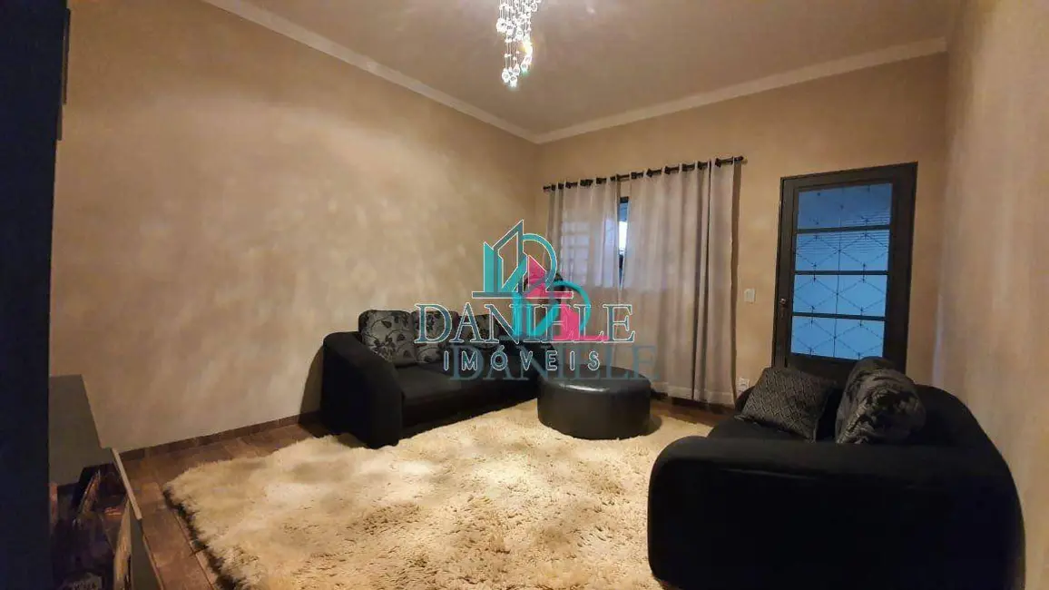 Foto 2 de Casa com 2 quartos à venda, 206m2 em Jardim Nova Araraquara, Araraquara - SP
