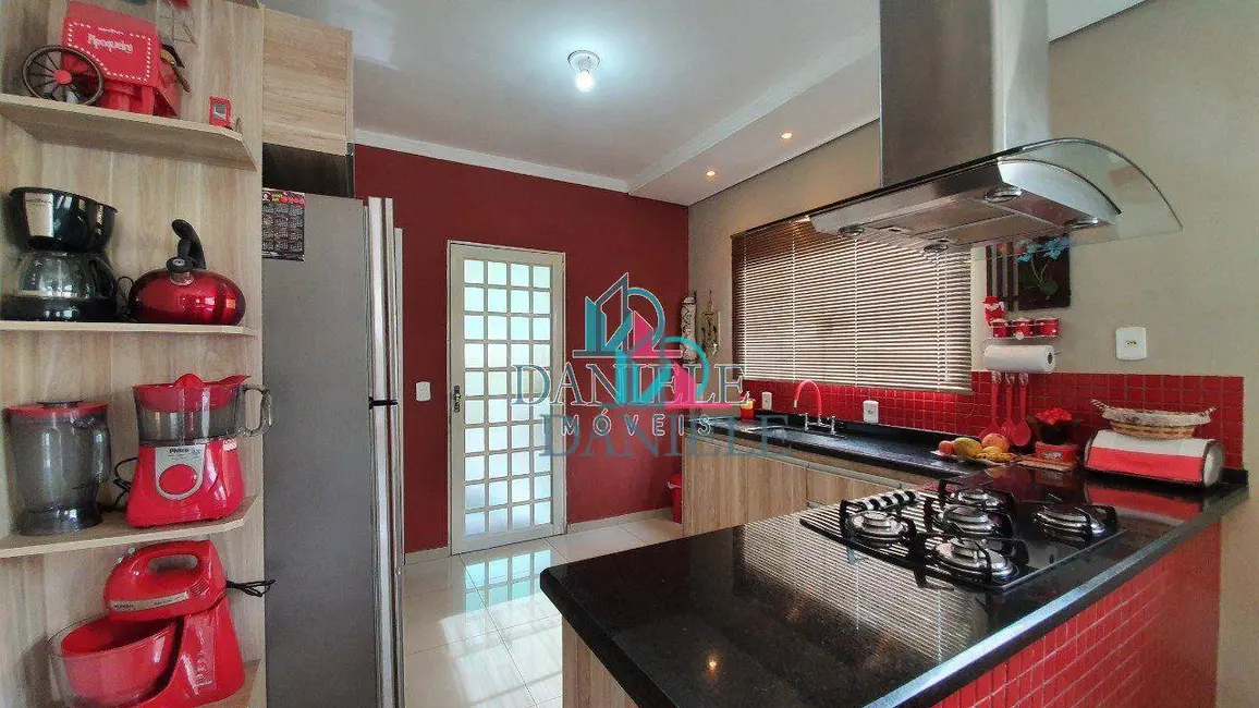 Casa com 2 quartos à venda, 250m2 em Residencial Cambuy, Araraquara - SP - imagem 4 Foto 4 de Casa com 2 quartos à venda, 250m2 em Residencial Cambuy, Araraquara - SP