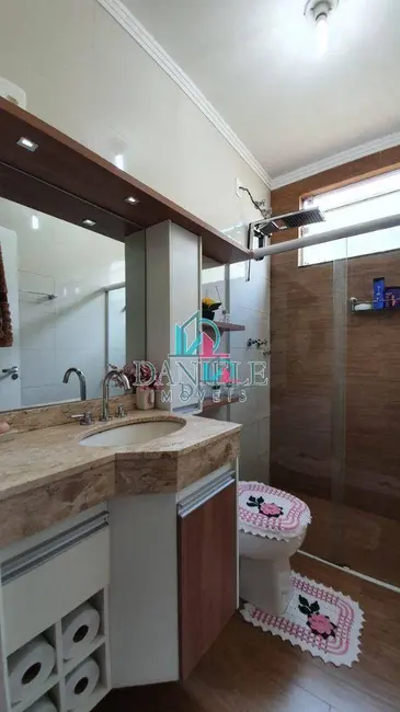 Casa com 2 quartos à venda, 250m2 em Residencial Cambuy, Araraquara - SP - imagem 8 Foto 8 de Casa com 2 quartos à venda, 250m2 em Residencial Cambuy, Araraquara - SP