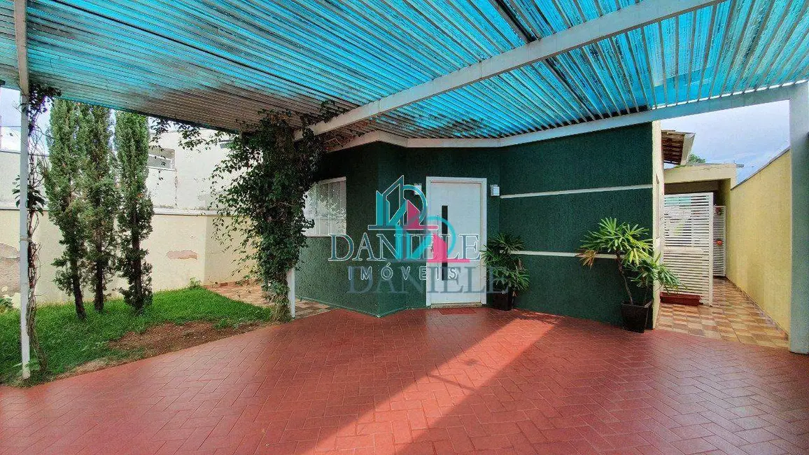 Foto 1 de Casa com 2 quartos à venda, 250m2 em Residencial Cambuy, Araraquara - SP