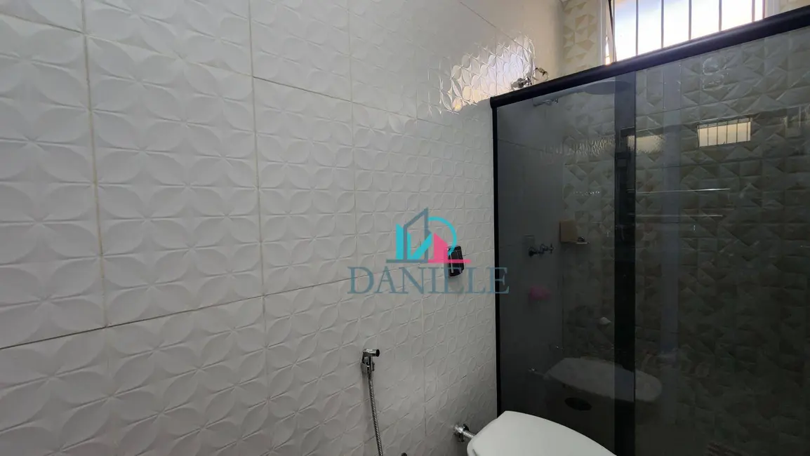 Casa com 3 quartos à venda, 290m2 em Vila Xavier (Vila Xavier), Araraquara - SP - imagem 8 Foto 8 de Casa com 3 quartos à venda, 290m2 em Vila Xavier (Vila Xavier), Araraquara - SP