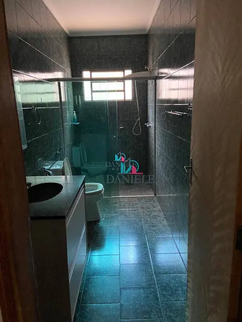Casa com 3 quartos à venda, 187m2 em Araraquara - SP - imagem 6 Foto 6 de Casa com 3 quartos à venda, 187m2 em Araraquara - SP