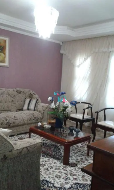 Foto 2 de Casa com 3 quartos à venda, 250m2 em Jardim Pinheiros (Vila Xavier), Araraquara - SP