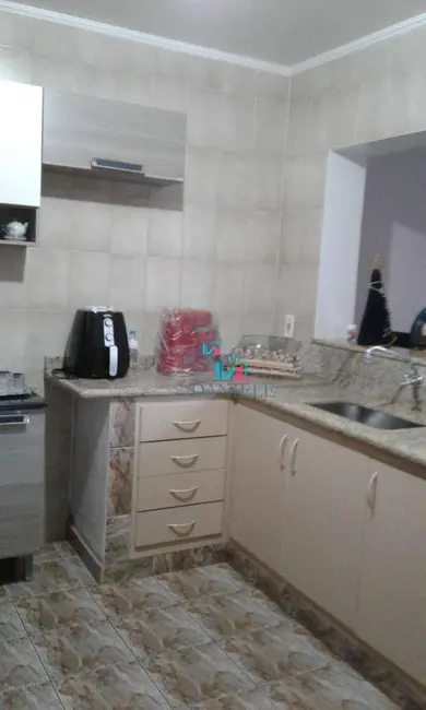 Casa com 3 quartos à venda, 250m2 em Jardim Pinheiros (Vila Xavier), Araraquara - SP - imagem 9 Foto 9 de Casa com 3 quartos à venda, 250m2 em Jardim Pinheiros (Vila Xavier), Araraquara - SP
