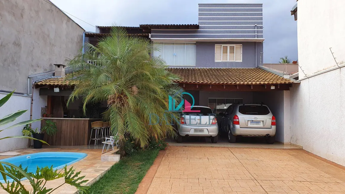 Foto 1 de Casa com 3 quartos à venda, 275m2 em Jardim Botânico, Araraquara - SP