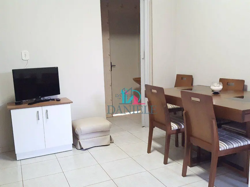 Casa com 3 quartos à venda, 269m2 em Vila Xavier (Vila Xavier), Araraquara - SP - imagem 3 Foto 3 de Casa com 3 quartos à venda, 269m2 em Vila Xavier (Vila Xavier), Araraquara - SP