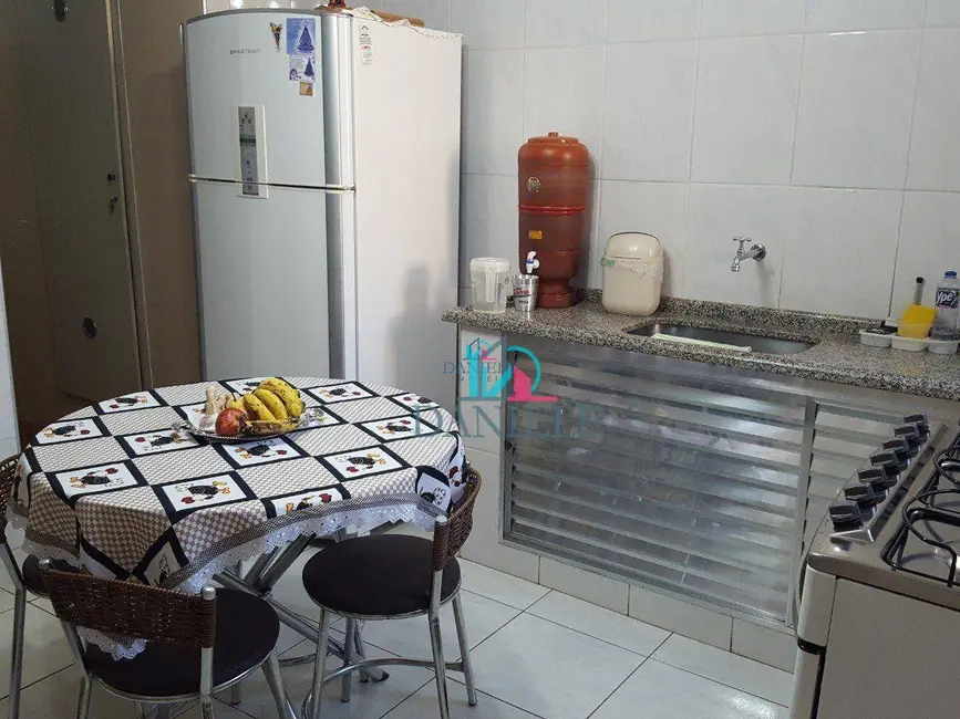 Casa com 3 quartos à venda, 269m2 em Vila Xavier (Vila Xavier), Araraquara - SP - imagem 8 Foto 8 de Casa com 3 quartos à venda, 269m2 em Vila Xavier (Vila Xavier), Araraquara - SP