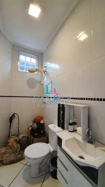 Casa com 3 quartos à venda, 275m2 em Residencial Cambuy, Araraquara - SP - imagem 9 Foto 9 de Casa com 3 quartos à venda, 275m2 em Residencial Cambuy, Araraquara - SP