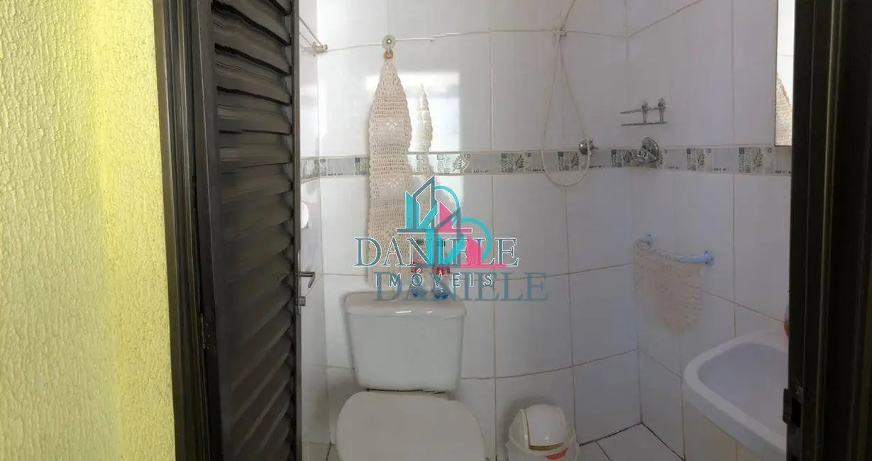 Casa com 3 quartos à venda, 147m2 em Jardim Aclimação, Araraquara - SP - imagem 5 Foto 5 de Casa com 3 quartos à venda, 147m2 em Jardim Aclimação, Araraquara - SP