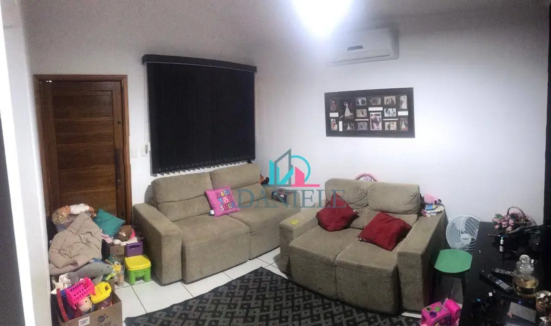 Foto 1 de Casa com 2 quartos à venda, 216m2 em Jardim Residencial Elvio Lupo, Araraquara - SP