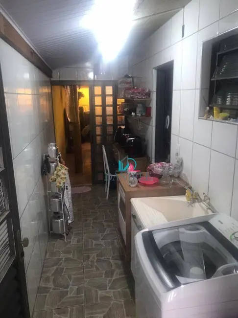 Casa com 2 quartos à venda, 216m2 em Jardim Residencial Elvio Lupo, Araraquara - SP - imagem 7 Foto 7 de Casa com 2 quartos à venda, 216m2 em Jardim Residencial Elvio Lupo, Araraquara - SP