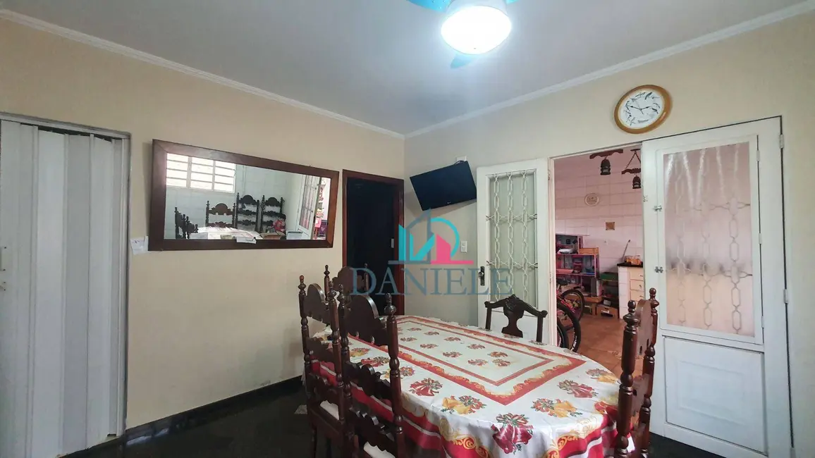 Foto 5 de Casa com 3 quartos à venda, 210m2 em Centro, Araraquara - SP