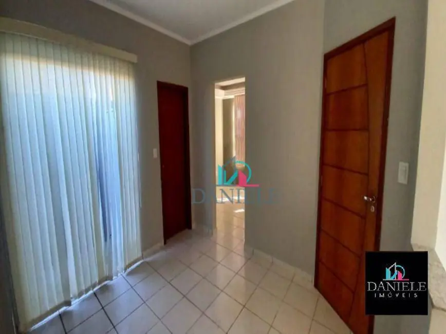 Foto 1 de Casa de Condomínio com 3 quartos à venda, 255m2 em Jardim Maria Luiza IV, Araraquara - SP