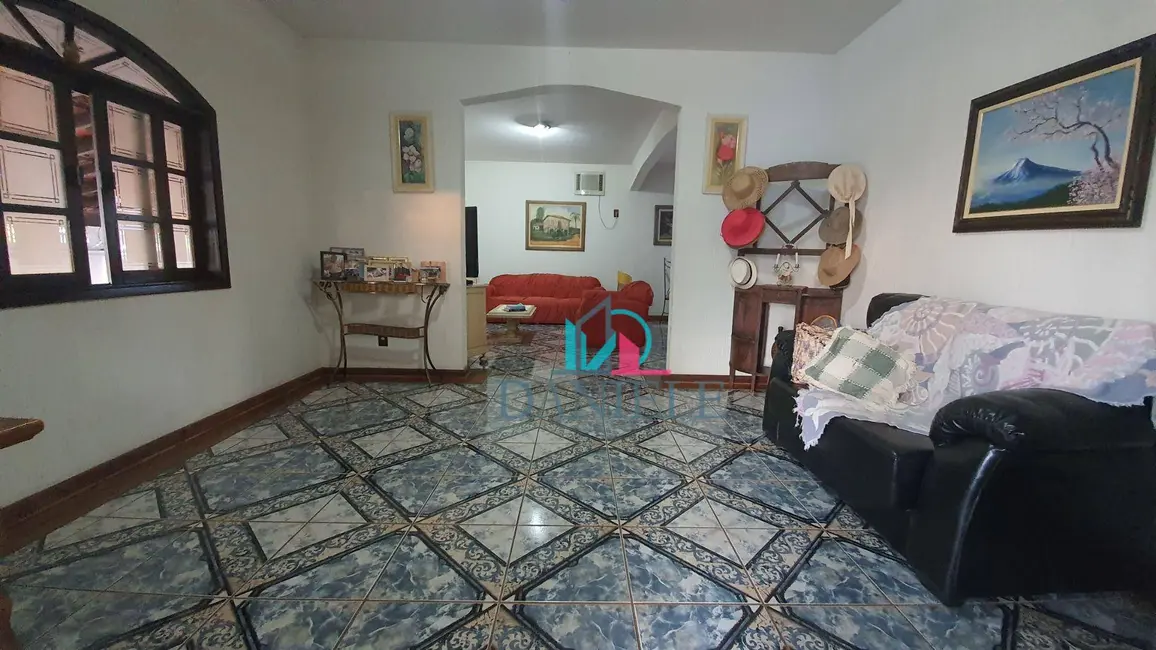 Casa com 3 quartos à venda, 500m2 em Jardim Nova Época, Araraquara - SP - imagem 7 Foto 7 de Casa com 3 quartos à venda, 500m2 em Jardim Nova Época, Araraquara - SP