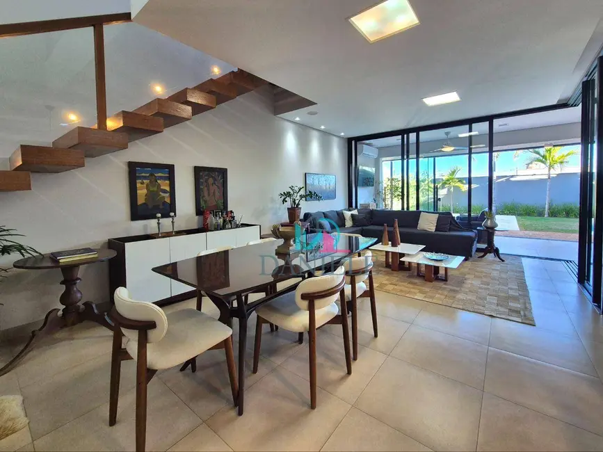 Foto 8 de Casa de Condomínio com 3 quartos à venda, 360m2 em Condomínio Buona Vita, Araraquara - SP