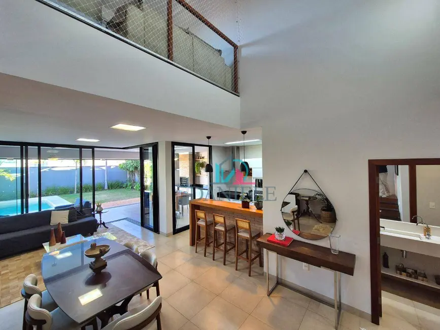 Foto 6 de Casa de Condomínio com 3 quartos à venda, 360m2 em Condomínio Buona Vita, Araraquara - SP