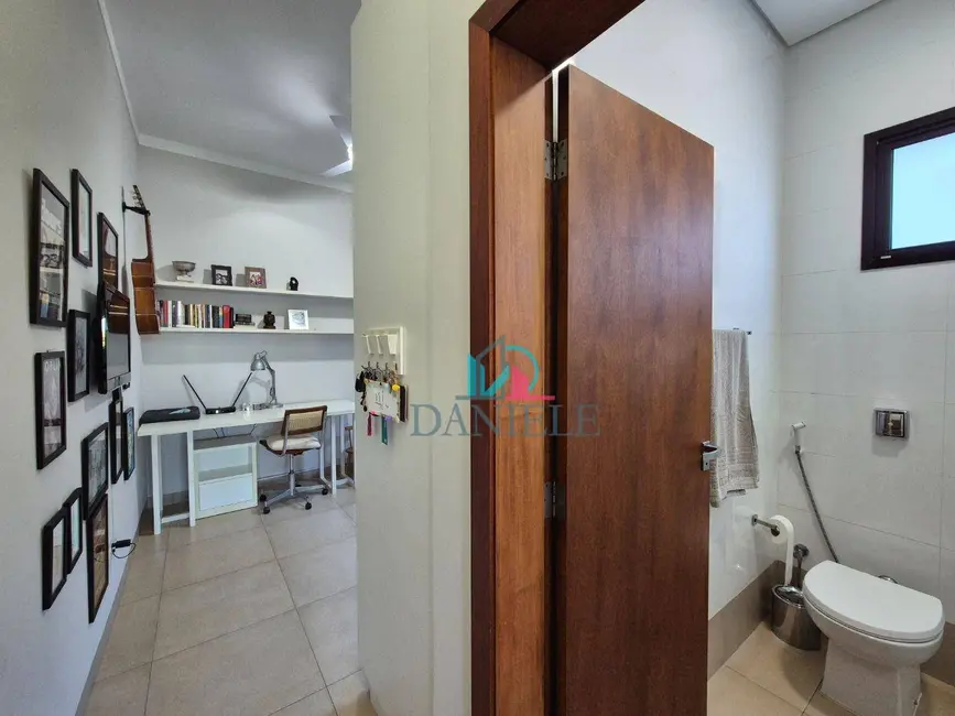 Foto 9 de Casa de Condomínio com 3 quartos à venda, 360m2 em Condomínio Buona Vita, Araraquara - SP
