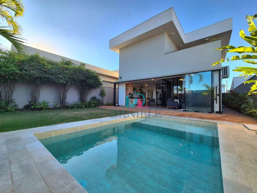 Foto 1 de Casa de Condomínio com 3 quartos à venda, 360m2 em Condomínio Buona Vita, Araraquara - SP
