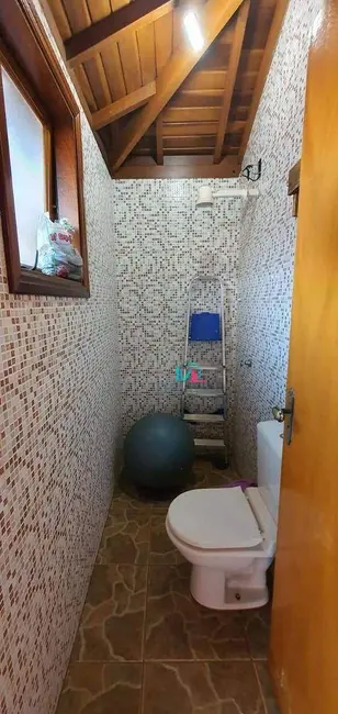 Casa com 3 quartos à venda, 300m2 em Vila Biagioni (Vila Xavier), Araraquara - SP - imagem 6 Foto 6 de Casa com 3 quartos à venda, 300m2 em Vila Biagioni (Vila Xavier), Araraquara - SP