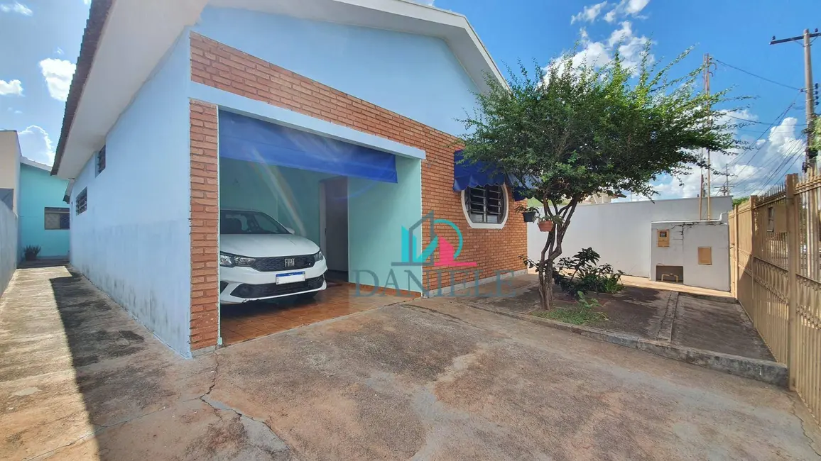 Foto 1 de Casa com 3 quartos à venda, 360m2 em Jardim Imperador, Araraquara - SP