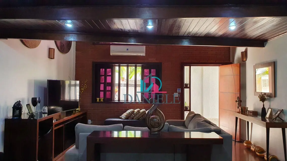 Casa com 3 quartos à venda, 360m2 em Vila Harmonia, Araraquara - SP - imagem 6 Foto 6 de Casa com 3 quartos à venda, 360m2 em Vila Harmonia, Araraquara - SP