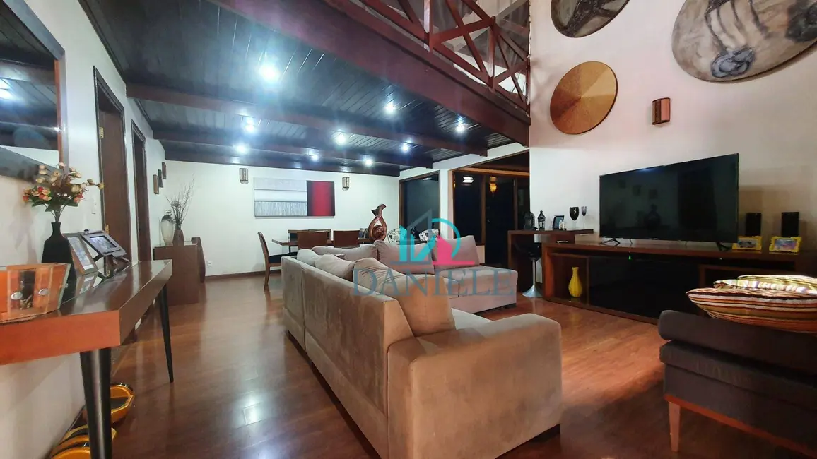 Foto 1 de Casa com 3 quartos à venda, 360m2 em Vila Harmonia, Araraquara - SP