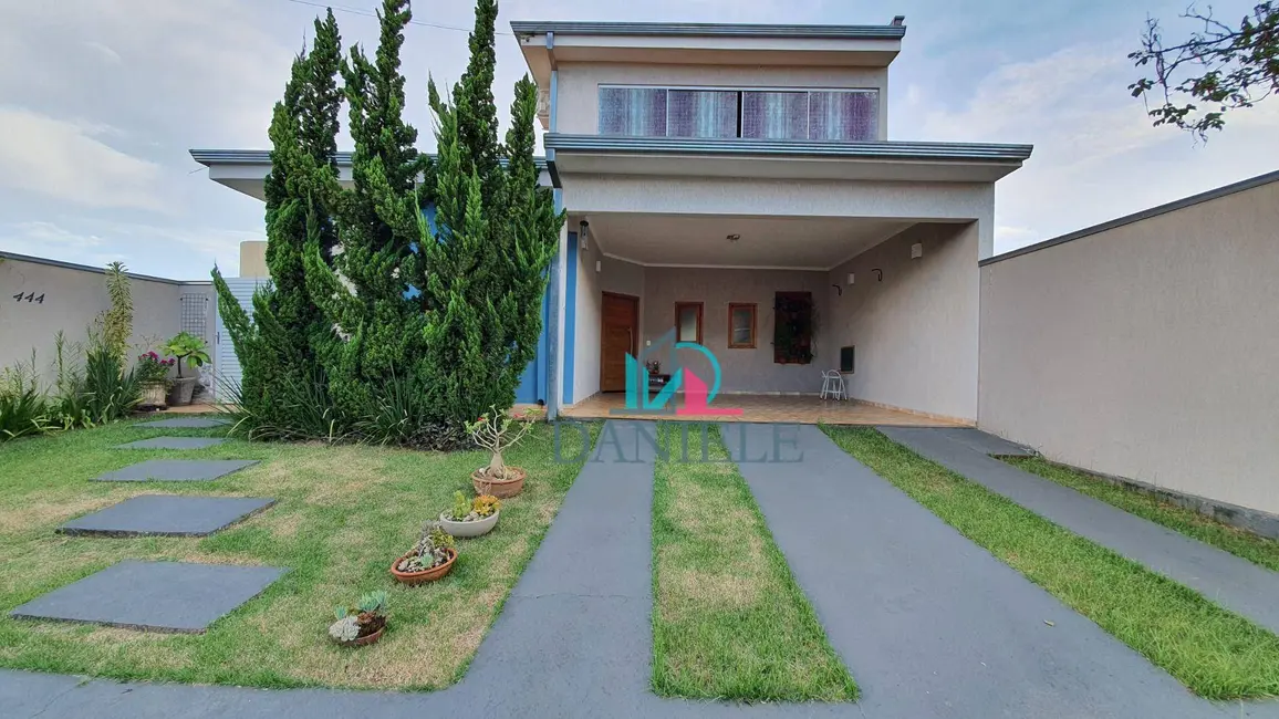 Foto 1 de Casa de Condomínio com 3 quartos à venda, 307m2 em Jardim dos Flamboyants, Araraquara - SP