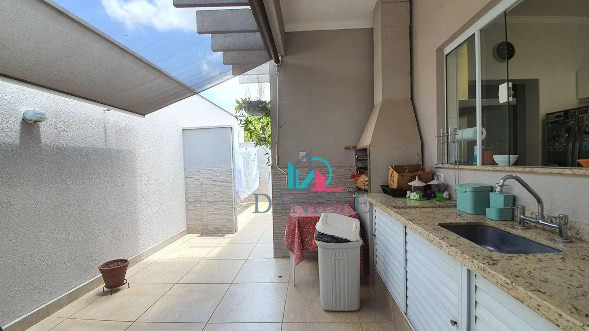 Casa de Condomínio com 3 quartos à venda, 420m2 em Parque Residencial Damha, Araraquara - SP - imagem 9 Foto 9 de Casa de Condomínio com 3 quartos à venda, 420m2 em Parque Residencial Damha, Araraquara - SP