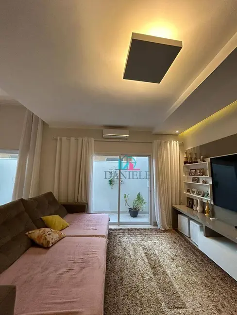 Casa de Condomínio com 3 quartos à venda, 377m2 em Jardim Magnólias, Araraquara - SP - imagem 3 Foto 3 de Casa de Condomínio com 3 quartos à venda, 377m2 em Jardim Magnólias, Araraquara - SP