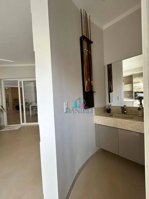 Casa de Condomínio com 3 quartos à venda, 377m2 em Jardim Magnólias, Araraquara - SP - imagem 9 Foto 9 de Casa de Condomínio com 3 quartos à venda, 377m2 em Jardim Magnólias, Araraquara - SP