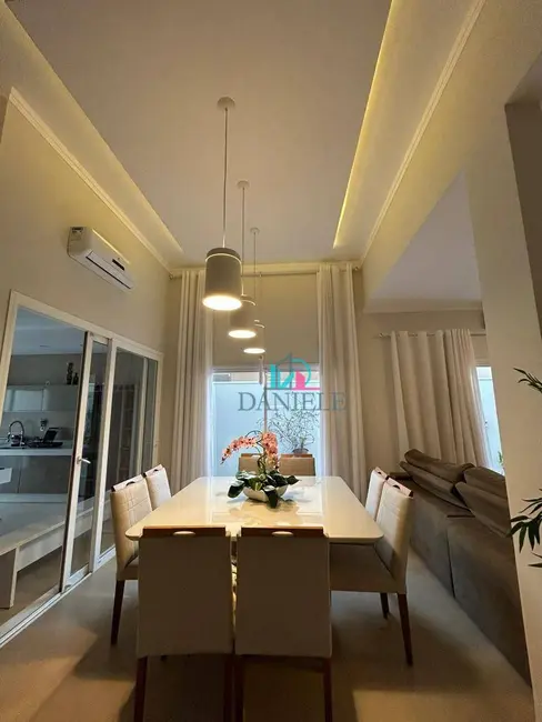 Casa de Condomínio com 3 quartos à venda, 377m2 em Jardim Magnólias, Araraquara - SP - imagem 4 Foto 4 de Casa de Condomínio com 3 quartos à venda, 377m2 em Jardim Magnólias, Araraquara - SP