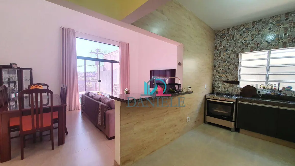 Foto 5 de Casa com 4 quartos à venda, 555m2 em Jardim Santa Angelina, Araraquara - SP