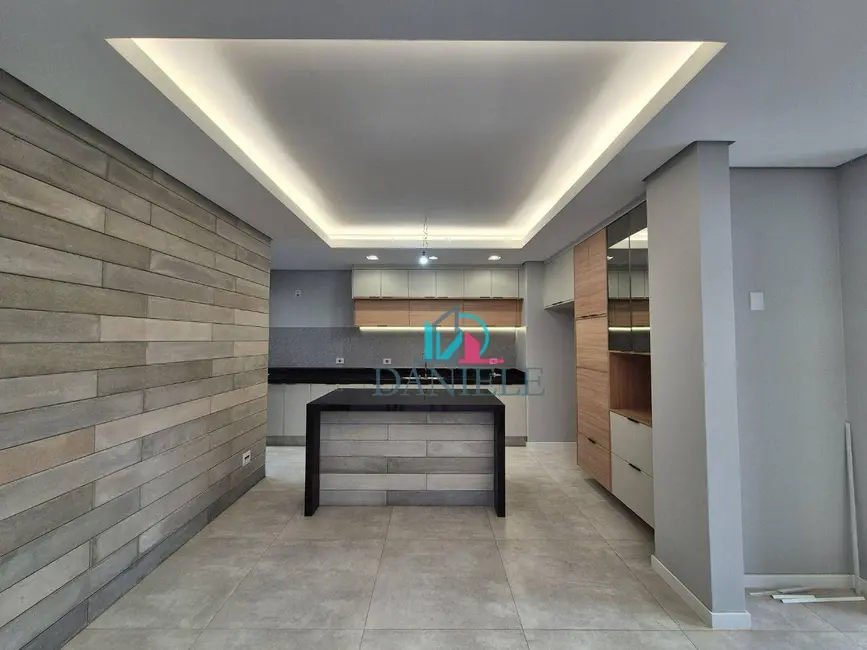 Foto 3 de Casa de Condomínio com 3 quartos à venda, 275m2 em Parque Residencial Damha, Araraquara - SP