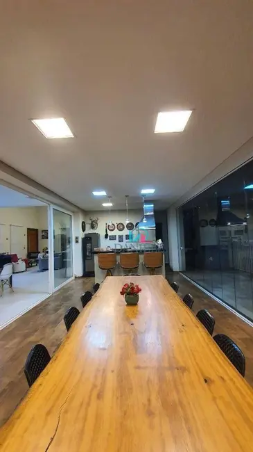 Casa de Condomínio com 4 quartos à venda, 577m2 em Parque Residencial Damha, Araraquara - SP - imagem 7 Foto 7 de Casa de Condomínio com 4 quartos à venda, 577m2 em Parque Residencial Damha, Araraquara - SP