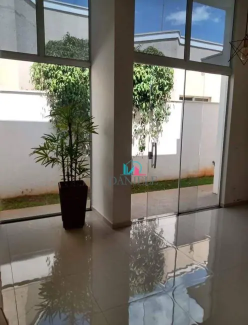 Casa de Condomínio com 3 quartos à venda, 377m2 em Jardim Magnólias, Araraquara - SP - imagem 3 Foto 3 de Casa de Condomínio com 3 quartos à venda, 377m2 em Jardim Magnólias, Araraquara - SP