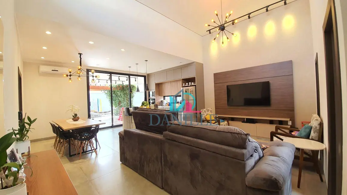Foto 2 de Casa de Condomínio com 3 quartos à venda, 360m2 em Condomínio Buona Vita, Araraquara - SP