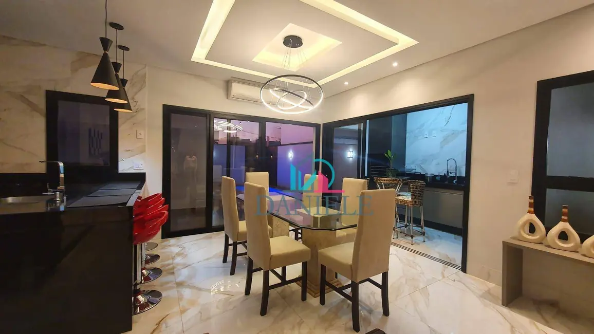 Casa de Condomínio com 3 quartos à venda, 250m2 em Parque Atlanta, Araraquara - SP - imagem 4 Foto 4 de Casa de Condomínio com 3 quartos à venda, 250m2 em Parque Atlanta, Araraquara - SP