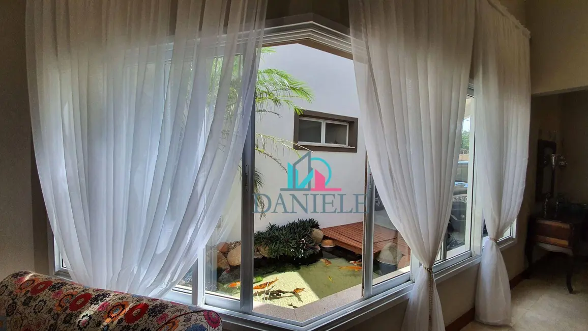 Casa de Condomínio com 3 quartos à venda, 682m2 em Portal das Araucárias, Araraquara - SP - imagem 5 Foto 5 de Casa de Condomínio com 3 quartos à venda, 682m2 em Portal das Araucárias, Araraquara - SP