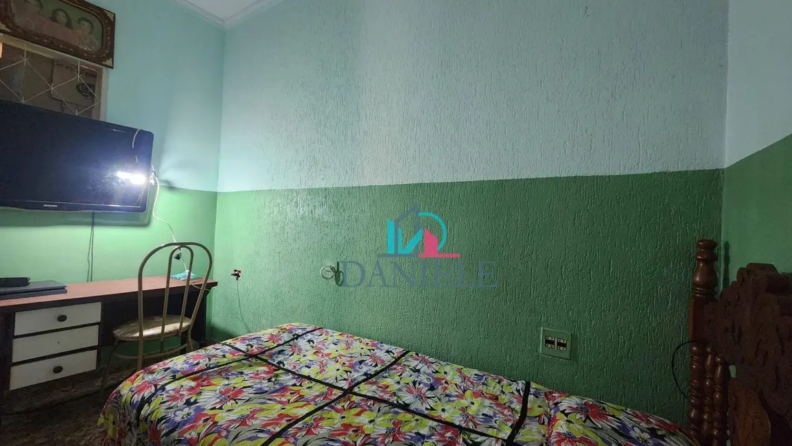 Casa com 3 quartos à venda, 295m2 em Residencial Cambuy, Araraquara - SP - imagem 3 Foto 3 de Casa com 3 quartos à venda, 295m2 em Residencial Cambuy, Araraquara - SP