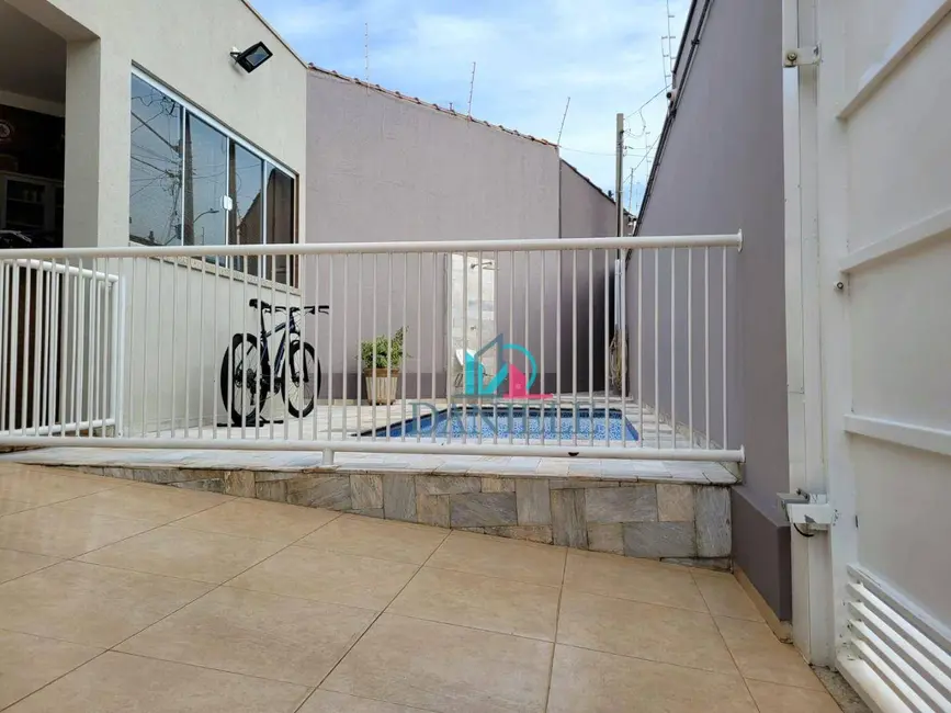 Casa com 3 quartos à venda, 351m2 em Vila Suconasa, Araraquara - SP - imagem 4 Foto 4 de Casa com 3 quartos à venda, 351m2 em Vila Suconasa, Araraquara - SP