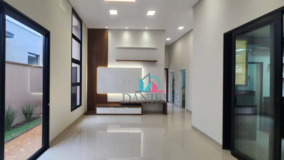 Casa de Condomínio com 3 quartos à venda, 336m2 em Araraquara - SP - imagem 3 Foto 3 de Casa de Condomínio com 3 quartos à venda, 336m2 em Araraquara - SP