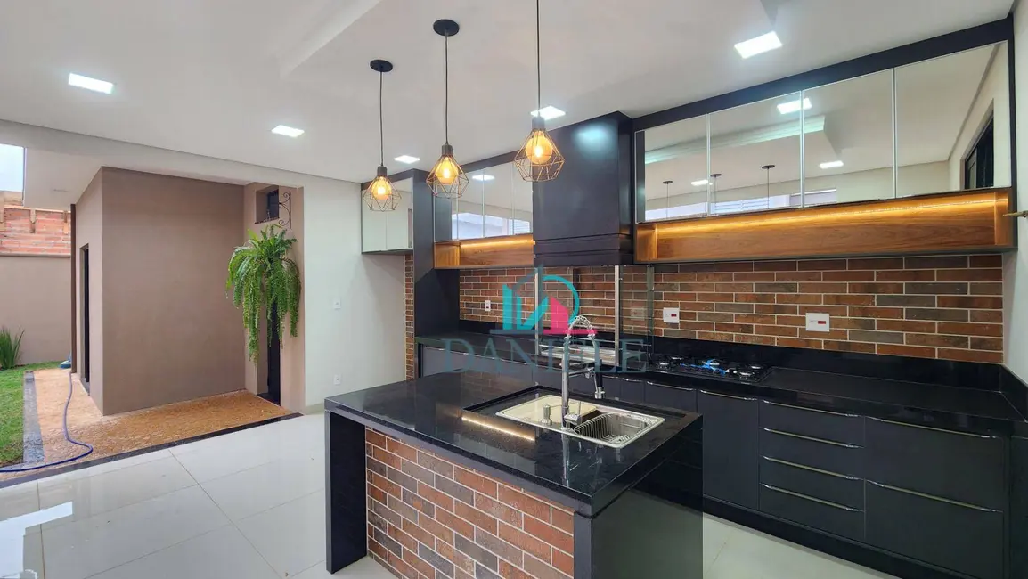 Casa de Condomínio com 3 quartos à venda, 336m2 em Araraquara - SP - imagem 9 Foto 9 de Casa de Condomínio com 3 quartos à venda, 336m2 em Araraquara - SP