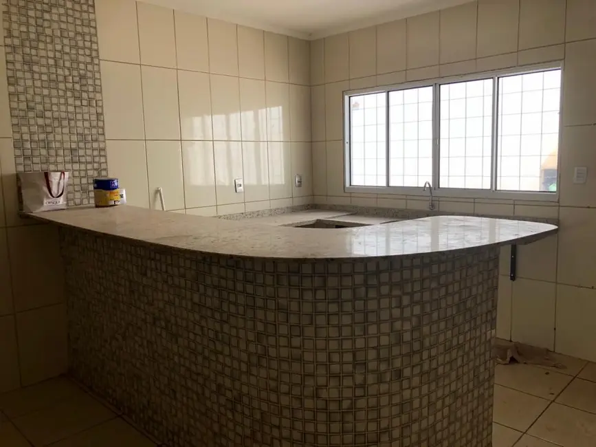 Casa com 2 quartos à venda, 282m2 em Parque Residencial Vale do Sol, Araraquara - SP - imagem 4 Foto 4 de Casa com 2 quartos à venda, 282m2 em Parque Residencial Vale do Sol, Araraquara - SP