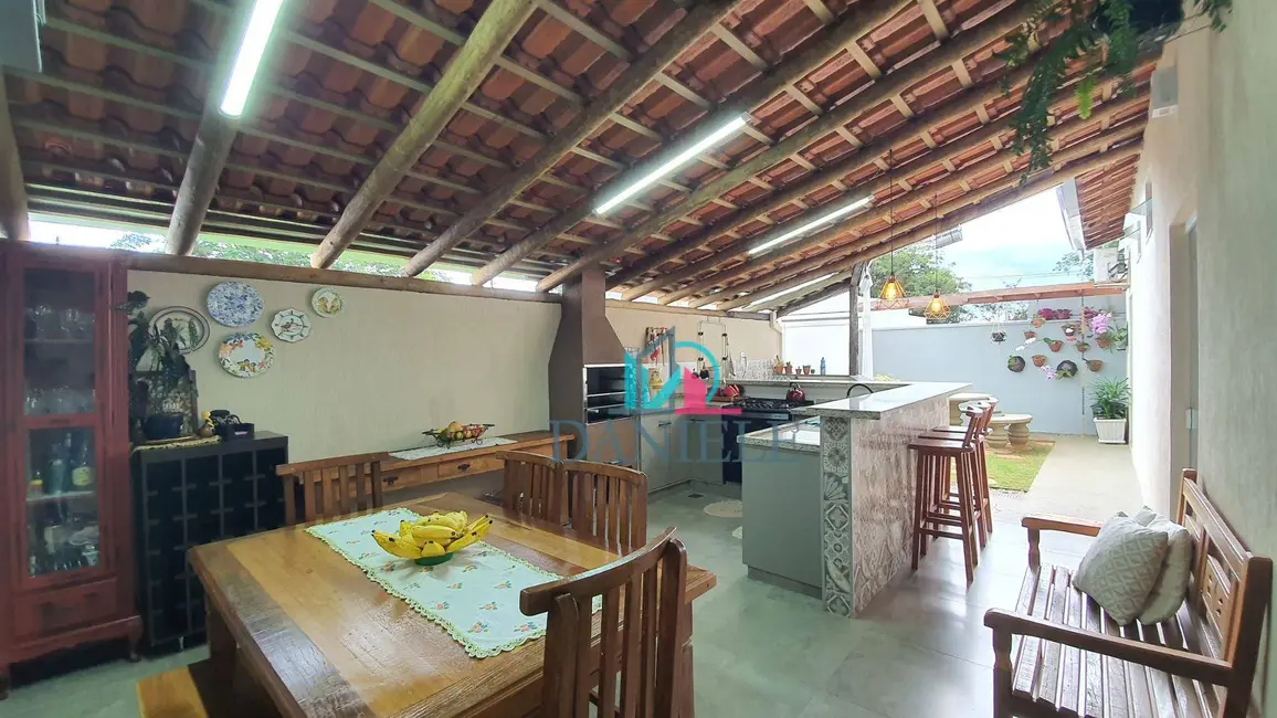 Foto 2 de Casa de Condomínio com 3 quartos à venda, 200m2 em Doutor Tancredo de Almeida Neves, Araraquara - SP