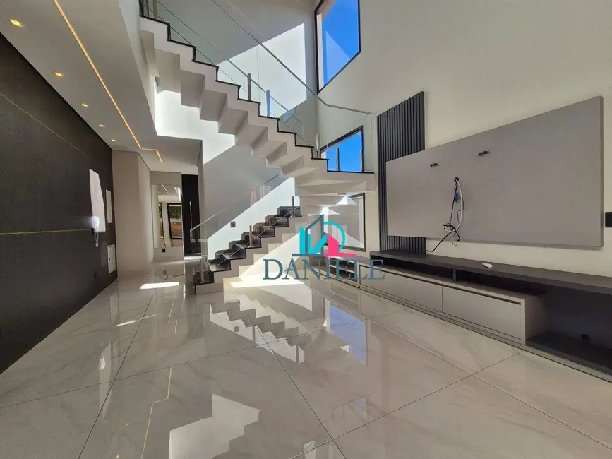 Casa de Condomínio com 3 quartos à venda, 336m2 em Araraquara - SP - imagem 9 Foto 9 de Casa de Condomínio com 3 quartos à venda, 336m2 em Araraquara - SP